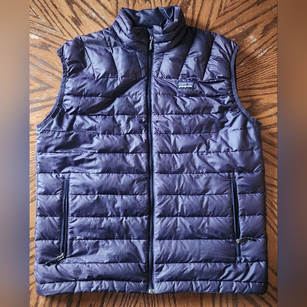 Patagonia Men's Dark Blue-Purple Quilted Vest